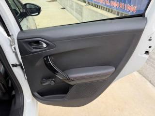 PEUGEOT 208 usata 25