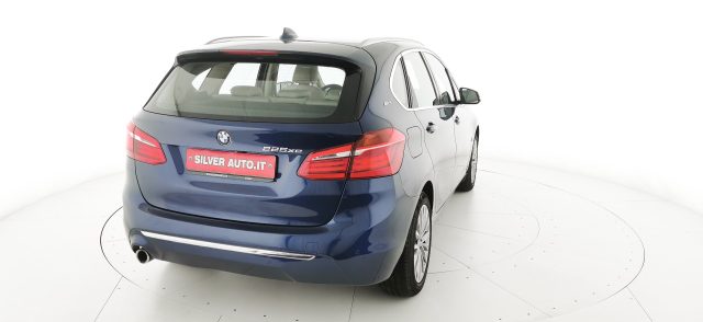 BMW 225 usata, con USB