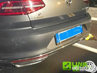 VOLKSWAGEN Passat usata 32