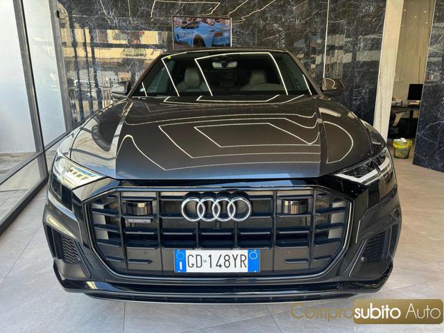 AUDI Q8 usata, con Alzacristalli elettrici