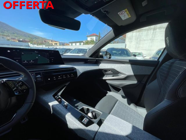 PEUGEOT 3008 usata, con Sensori di parcheggio posteriori