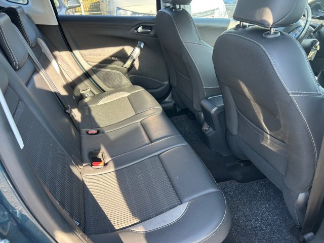 PEUGEOT 2008 usata, con Touch screen