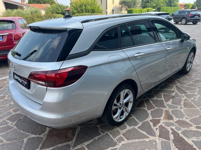 OPEL Astra usata, con Portapacchi