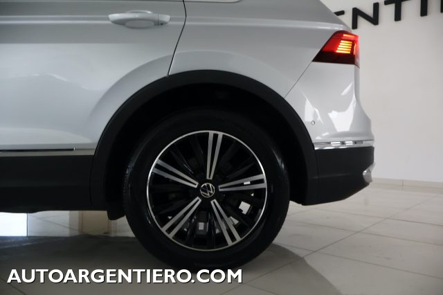 VOLKSWAGEN Tiguan usata, con Hill holder