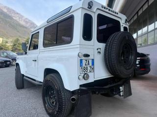 LAND ROVER Defender usata 5
