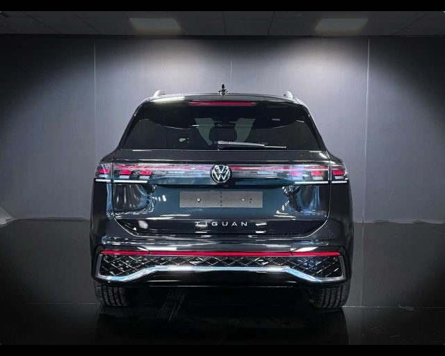 VOLKSWAGEN Tiguan usata, con Airbag laterali