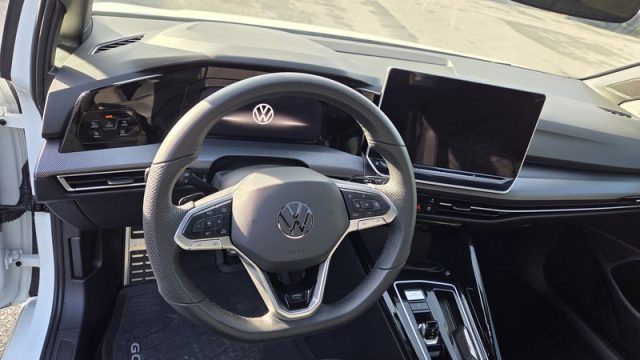 VOLKSWAGEN Golf usata, con Sistema di navigazione