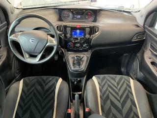 LANCIA Ypsilon usata, con Park Distance Control
