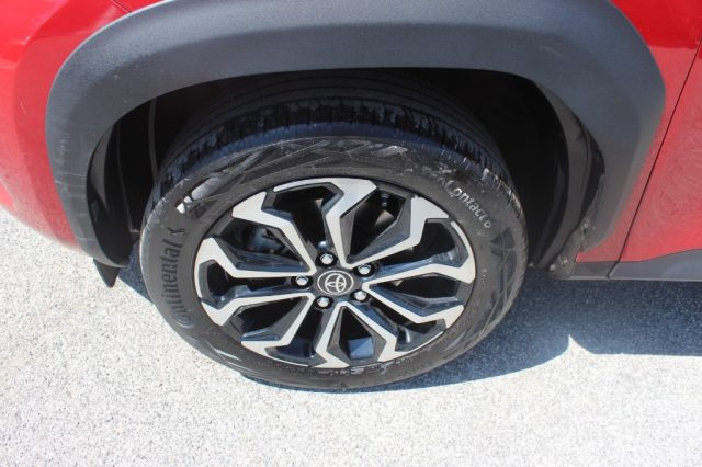 TOYOTA Yaris Cross usata, con Fari LED