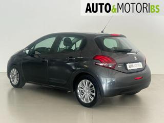 PEUGEOT 208 usata, con Autoradio