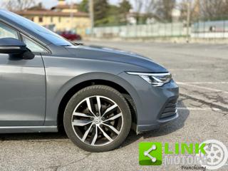 VOLKSWAGEN Golf usata, con Touch screen