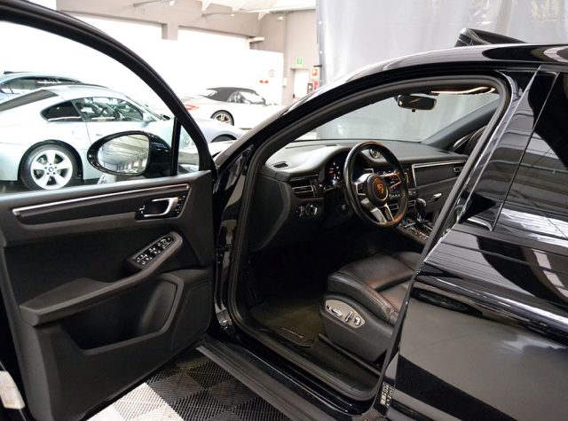 PORSCHE Macan usata, con Airbag