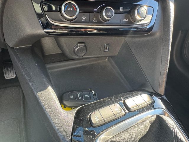 OPEL Corsa usata, con ESP