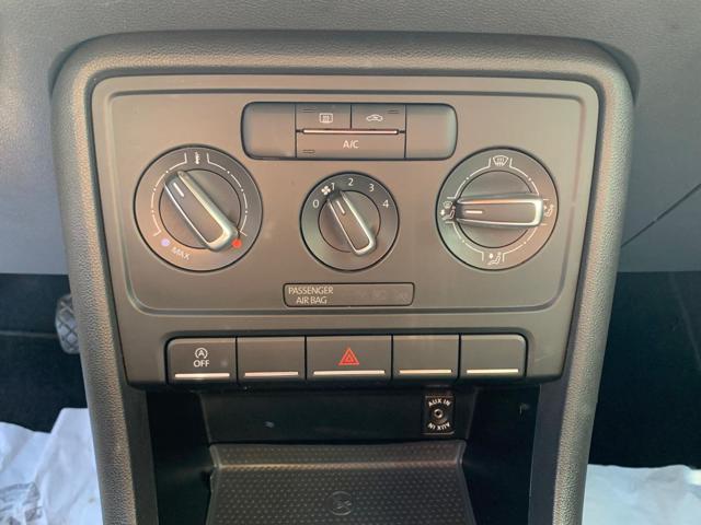 VOLKSWAGEN Maggiolino usata, con Isofix