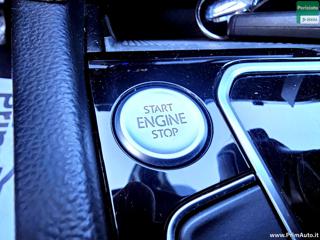VOLKSWAGEN Passat Variant usata, con Volante in pelle
