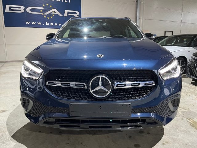 MERCEDES-BENZ GLA 200 usata, con Airbag