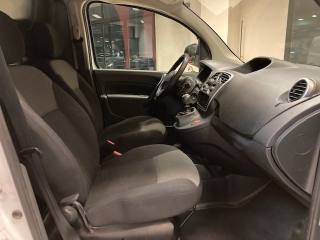 RENAULT Kangoo usata, con Autoradio digitale