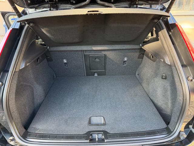 VOLVO XC40 usata, con USB