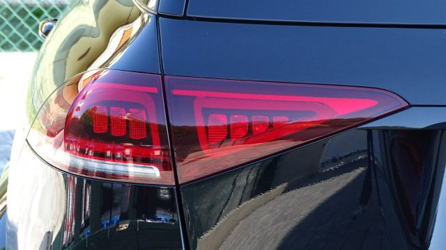 MERCEDES-BENZ GLE 300 usata, con Leve al volante