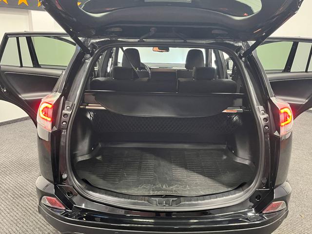 TOYOTA RAV 4 usata, con Park Distance Control