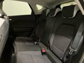 RENAULT Captur usata, con Volante in pelle