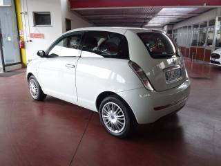 LANCIA Ypsilon usata, con Airbag laterali