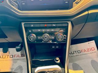 VOLKSWAGEN T-Roc usata, con Sedile posteriore sdoppiato