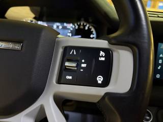 LAND ROVER Defender usata, con Gancio traino