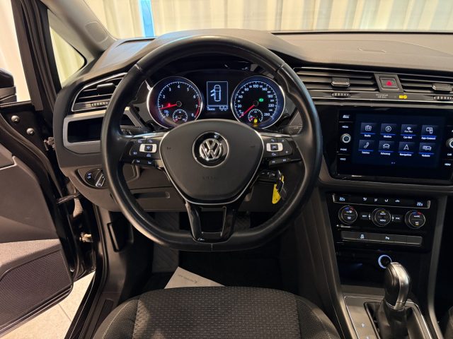 VOLKSWAGEN Touran usata, con Boardcomputer