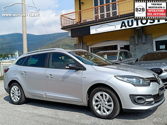 RENAULT Megane usata, con Riconoscimento dei segnali stradali