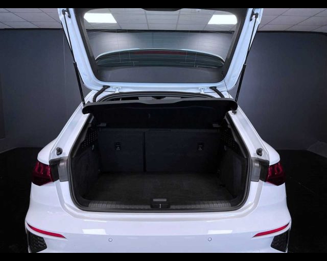 AUDI A3 usata, con Specchietti laterali elettrici