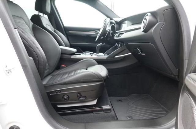 ALFA ROMEO Stelvio usata, con Trazione integrale