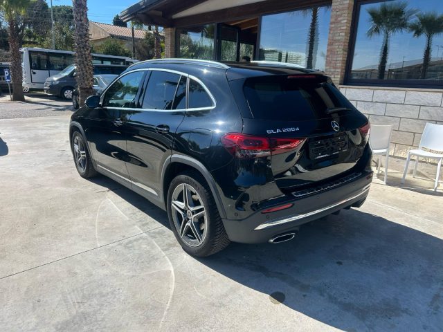 MERCEDES-BENZ GLA 200 usata, con Boardcomputer
