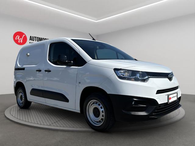 TOYOTA Proace City usata, con Airbag