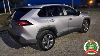 TOYOTA RAV 4 MY23 usata, con Sistema di navigazione