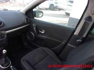RENAULT Clio usata, con Specchietti laterali elettrici