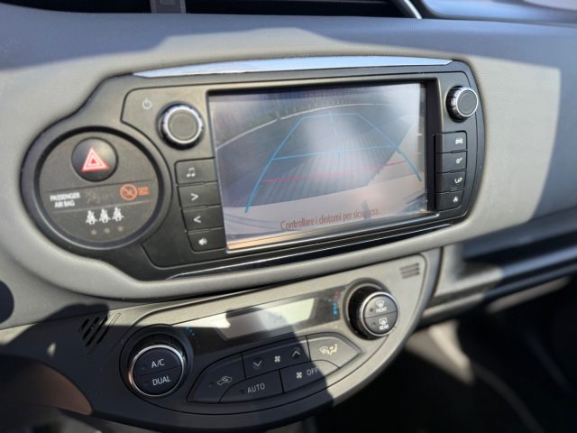 TOYOTA Yaris usata 17