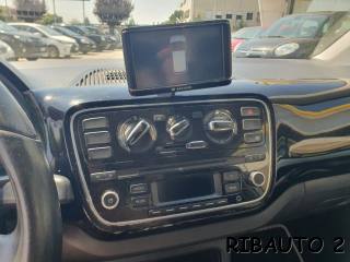 VOLKSWAGEN up! usata, con Climatizzatore