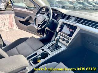 VOLKSWAGEN Passat Variant usata, con Climatizzatore