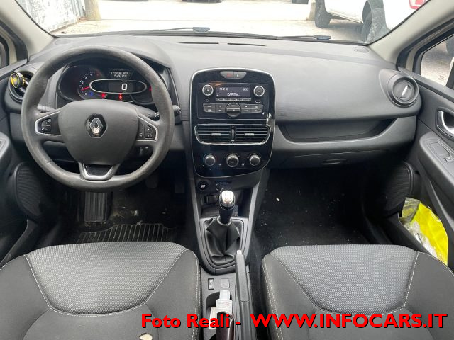 RENAULT Clio usata, con USB