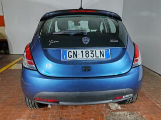 LANCIA Ypsilon usata, con Autoradio