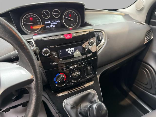 LANCIA Ypsilon usata, con ESP