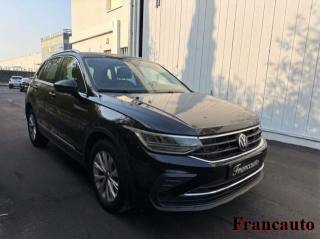 VOLKSWAGEN Tiguan usata, con Airbag laterali