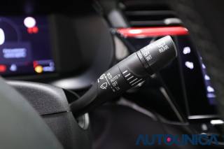 OPEL Corsa usata, con Fari LED