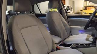 VOLKSWAGEN Golf usata, con Fari LED