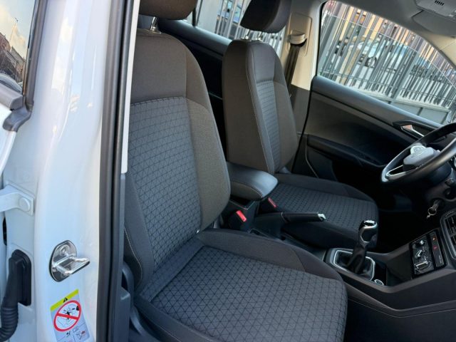 VOLKSWAGEN T-Cross usata 21