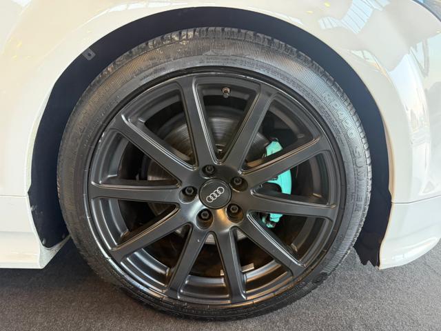 AUDI TT usata, con Autoradio