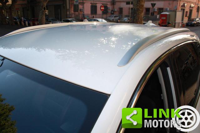MG HS usata, con Fari direzionali