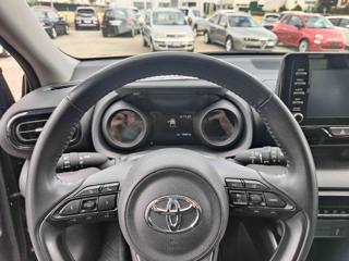 TOYOTA Yaris usata, con Fendinebbia