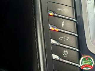 PORSCHE Panamera usata, con Fendinebbia